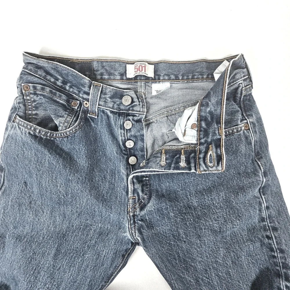 Levis 501 Original Mens 31x32 Blue Denim Straight Leg Button Fly Jeans 005010194